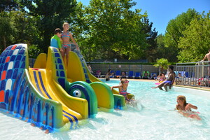 Toboggans au camping 5 étoiles Lou Pignada dans les Landes